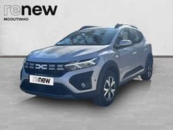 Cinzento Usado 2024 Dacia Sandero Expression Citadino | € 17.900