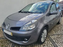 Usado 2008 Renault Clio III Sedan | € 4.350 (Preço justo)