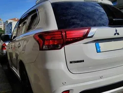 Usado 2018 Mitsubishi Outlander P-HEV Sedan | € 21.000