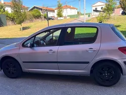 Usado 2002 Peugeot 307 Sedan | € 2.100 (Preço justo)