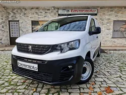 Branco Usado 2020 Peugeot Partner Premium Monovolume | € 13.500 (Preço justo)