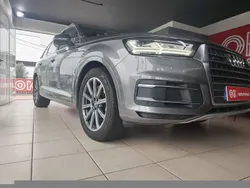 Cinzento Usado 2015 Audi Q7 S-Line SUV | € 33.500