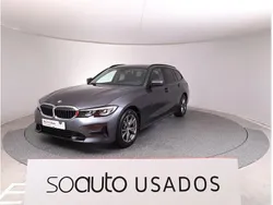 Cinzento escuro Usado 2022 BMW 318 Sport Line Carrinha | € 32.990 (Preço justo)