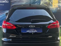 Preto Usado 2017 Ford Focus Titanium Sedan | € 13.450 (Preço justo)