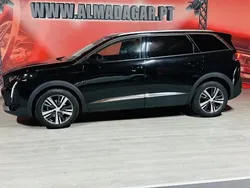 Preto Usado 2021 Peugeot 5008 Allure Monovolume | € 22.900 (Preço justo)