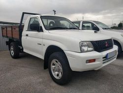 Branco Usado 2002 Mitsubishi L200 Pickup | € 16.800 (Caro)