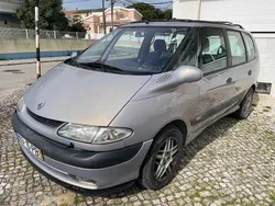 Usado 2000 Renault Grand Espace Monovolume | € 1.000
