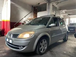 Usado 2007 Renault Scénic II Monovolume | € 3.050 (Bom preço)