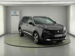 Cinzento Usado 2023 Peugeot 5008 Allure Monovolume | € 37.490 (Preço elevado)