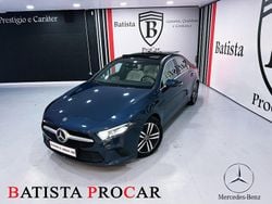 Azul Usado 2020 Mercedes A180 Business Sedan | € 23.500 (Preço justo)