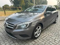 Cinzento Usado 2013 Mercedes A170 | € 9.990