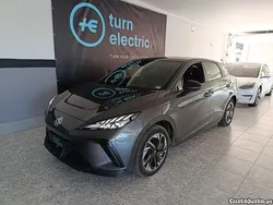 Cinza Usado 2023 MG MG4 EV Comfort Citadino | € 22.900 (Bom preço)