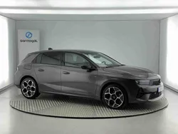 Cinzento Usado 2023 Opel Astra | € 24.990 (Preço justo)