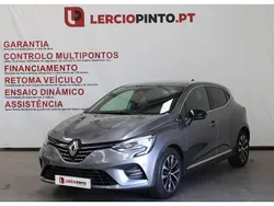 Cinza Usado 2023 Renault Clio V Techno | € 16.450 (Bom preço)