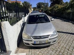 Usado 2006 Opel Corsa Sedan | € 1.000 (Super Preço)