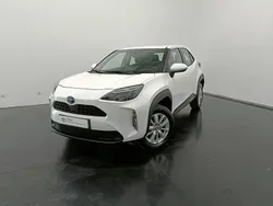 Branco (sólida) Usado 2024 Toyota Yaris Comfort | € 26.750 (Preço justo)