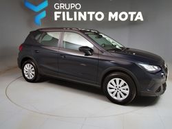 Cinzento Usado 2023 Seat Arona Style SUV | € 14.790 (Preço justo)