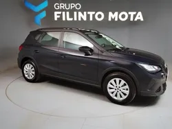 Cinzento Usado 2023 Seat Arona Style SUV | € 15.090 (Bom preço)