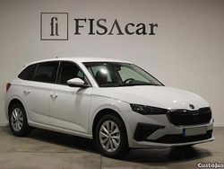 Branco Usado 2024 Skoda Scala Citadino | € 20.900 (Preço justo)