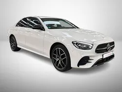 Branco Usado 2022 Mercedes E300 AMG line Sedan | € 39.990 (Preço justo)