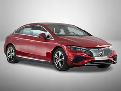 Vermelho Usado 2022 Mercedes EQE300 Edition Sedan | € 42.990 (Preço justo)