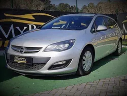 Cinzento Usado 2013 Opel Astra Enjoy Carrinha | € 8.900 (Preço justo)