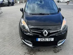 Usado 2016 Renault Scénic III Monovolume | € 9.000 (Bom preço)