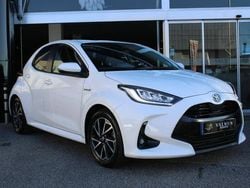 Branco Usado 2021 Toyota Yaris Comfort Citadino | € 19.750 (Caro)
