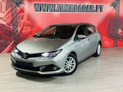 Cinza Usado 2019 Toyota Auris Hybrid Comfort | € 18.900