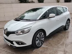 Branco Usado 2017 Renault Grand Scénic IV LIMITED Monovolume | € 14.500 (Preço justo)