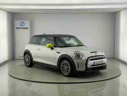 Branco Usado 2022 Mini Cooper SE Hatch Citadino | € 28.990