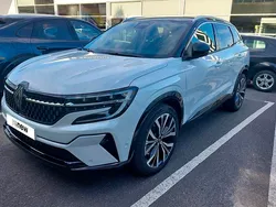 Branco Usado 2023 Renault Austral Iconic SUV | € 35.990 (Preço justo)