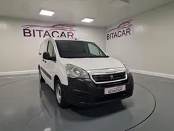 Branco Usado 2016 Peugeot Partner Premium Monovolume | € 13.950 (Preço elevado)