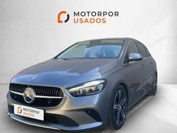 Cinza Usado 2024 Mercedes B180 Monovolume | € 34.750 (Preço justo)