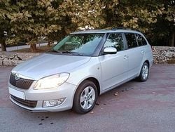 Cinza Usado 2012 Skoda Fabia Citadino | € 7.500
