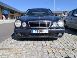 Usado 2000 Mercedes E220 Sedan | € 6.800