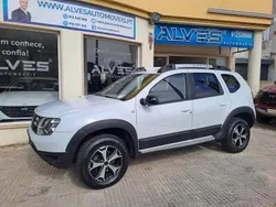 Branco Usado 2018 Dacia Duster Prestige SUV | € 14.980 (Preço justo)
