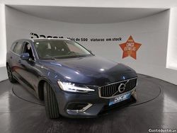 Azul Usado 2021 Volvo V60 Inscription Carrinha | € 26.499