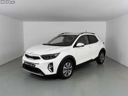 Branco Usado 2022 Kia Stonic SUV | € 16.800 (Preço justo)