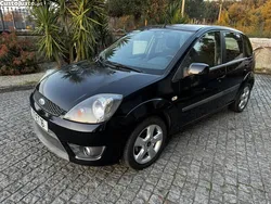 Preto Usado 2007 Ford Fiesta Citadino | € 3.980 (Bom preço)
