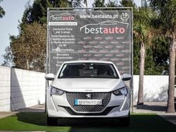 Branco Usado 2021 Peugeot e-208 Allure Citadino | € 15.999 (Preço justo)