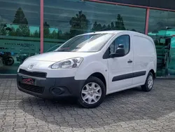 Branco Usado 2015 Peugeot Partner Monovolume | € 10.750 (Preço justo)