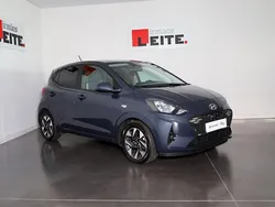 Cinza Usado 2024 Hyundai i10 Comfort Citadino | € 16.900 (Preço justo)