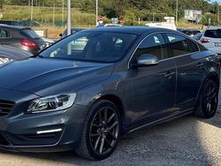 Cinzento Usado 2016 Volvo S60 Momentum Sedan | € 14.990