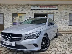 Cinzento Usado 2017 Mercedes CLA180 Shooting Brake Urban Carrinha | € 17.900 (Preço justo)