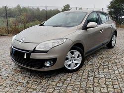 Usado 2013 Renault Mégane III Dynamique Sedan | € 4.650