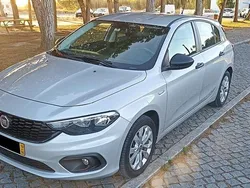 Cinza Usado 2019 Fiat Tipo Lounge Sedan | € 11.750 (Preço justo)