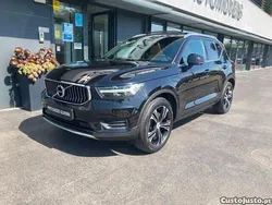 Preto Usado 2021 Volvo XC40 Plus SUV | € 29.900 (Preço justo)