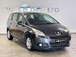Cinza Usado 2010 Peugeot 5008 Monovolume | € 4.250 (Super Preço)