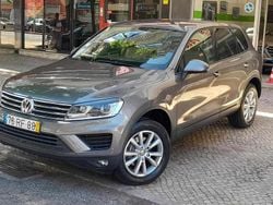 Cinzento Usado 2016 VW Touareg SUV | € 34.200
